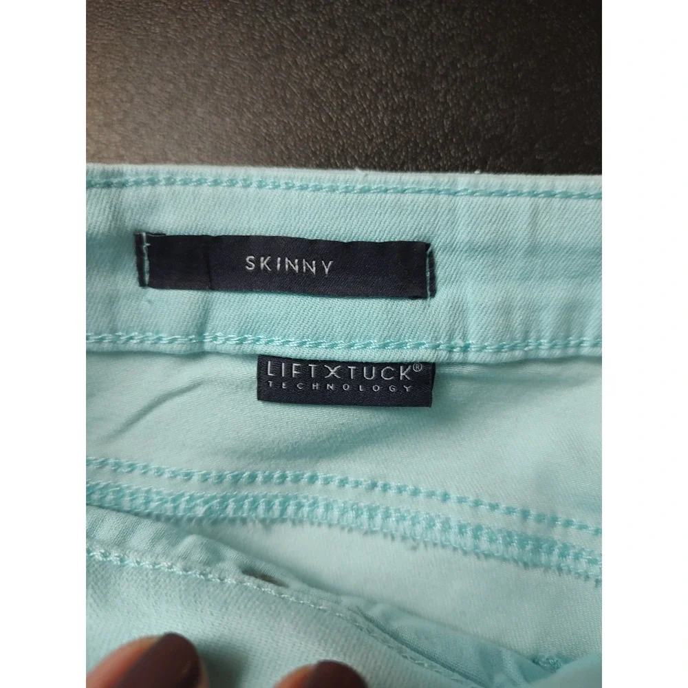 NYDJ For Chicos Light Blue Lift + Tuck 5-Pocket Ankle Jeans - Size 8 NWT‎